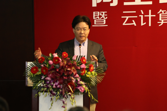 达内教育集团总裁韩少云先生向与会嘉宾致开幕辞